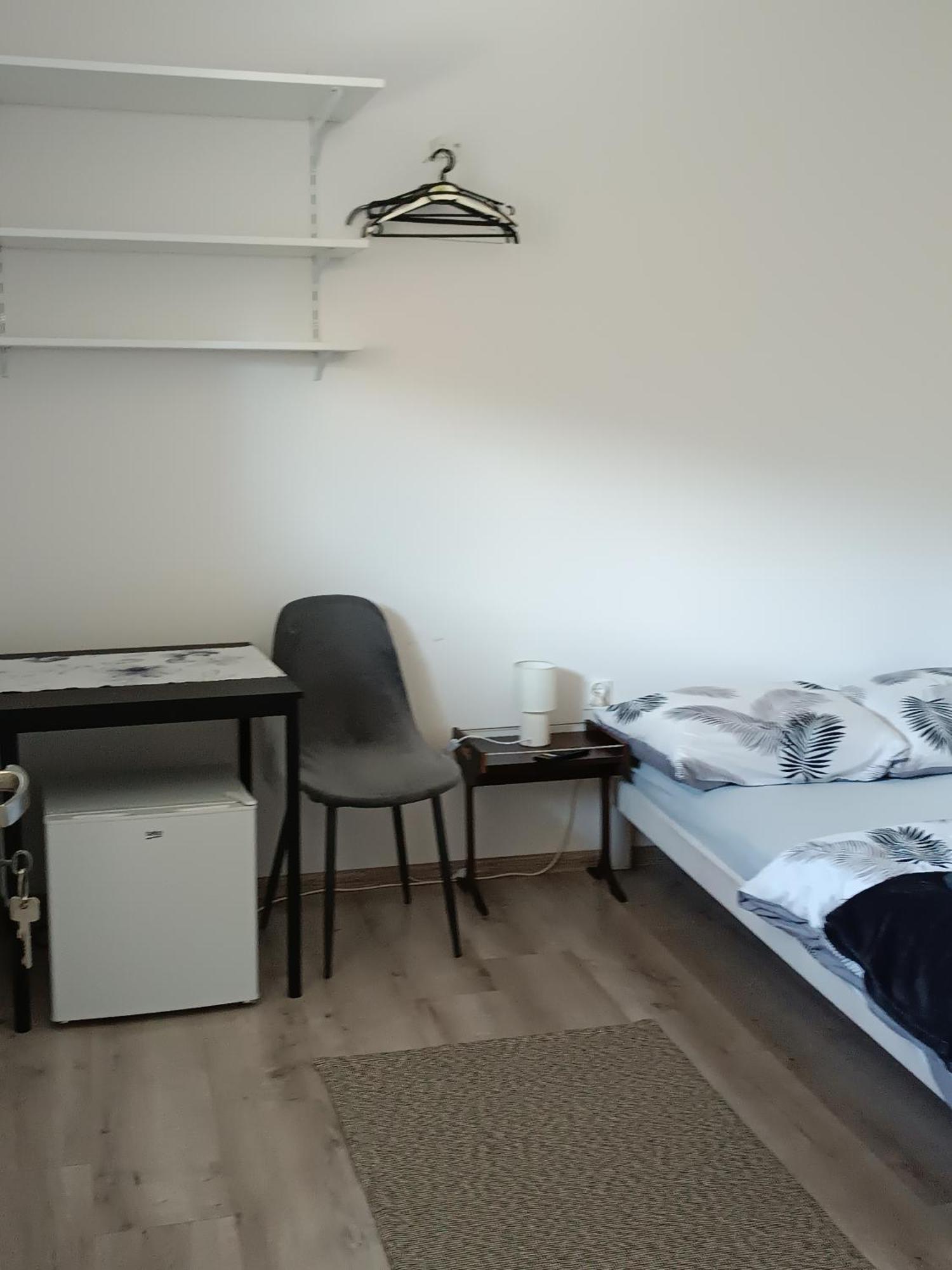 Stas-Przy Szkole Nr3 W Skawie Skawa Ruang foto